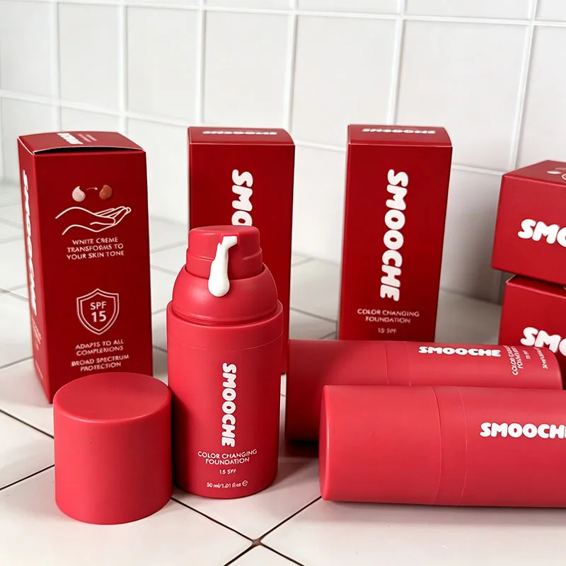 SMOOCHE Color Changing Liquid Foundation - Image 3