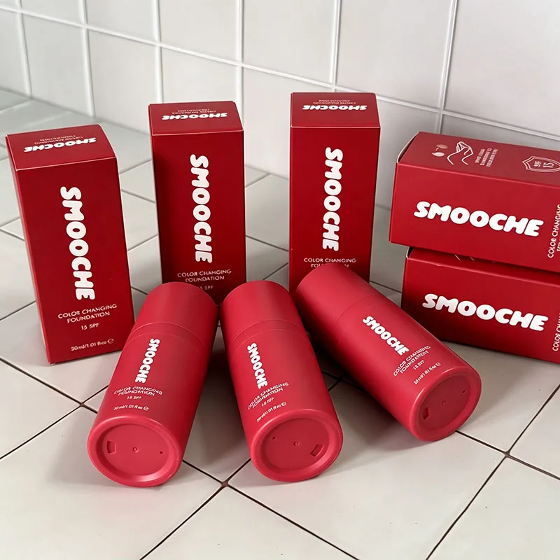 SMOOCHE Color Changing Liquid Foundation - Image 4